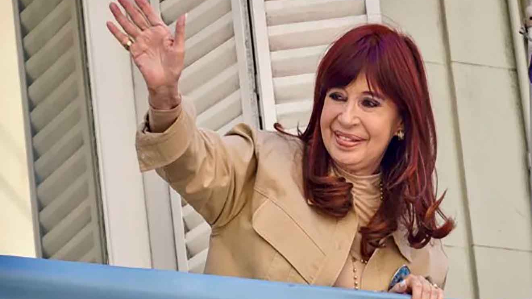 cRISTINA f