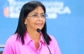 Delcy Rodriguez: 53 % del IVA ha sido dirigido a financiar proyectos populares