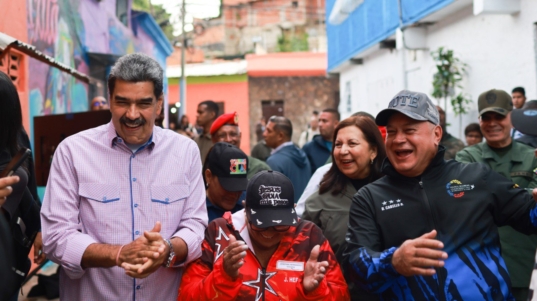 photo_4983254136560660691_y