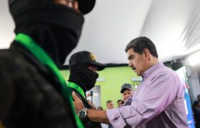 Presidente Maduro condecoró a efectivos por el resguardo de la seguridad y paz de la nación