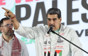 Codepink condena ofrecimiento de recompensa de EE.UU. contra el presidente Maduro