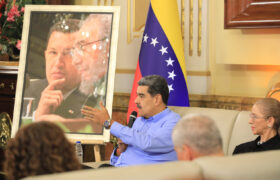 Presidente Maduro recibió delegación de Cuba en Miraflores