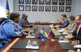 Diálogo entre Venezuela y Barbados reafirma compromiso con la paz en el Caribe
