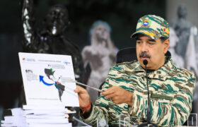 Presidente Maduro a Trump: El Gobierno de EEUU debe abandonar su plan