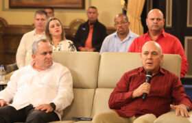 Gobierno de Cuba iniciarán proceso de recolección de firmas en respaldo a Venezuela