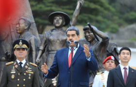 Presidente Maduro: Venezuela se mantiene de pie frente a una nueva embestida