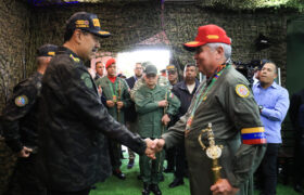 Ascensos y condecoraciones realizó el Presidente Nicolás Maduro en el 20° Aniversario del CEOFANB