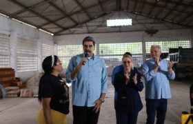 Presidente Maduro: Sector productivo del país está activo, produciendo