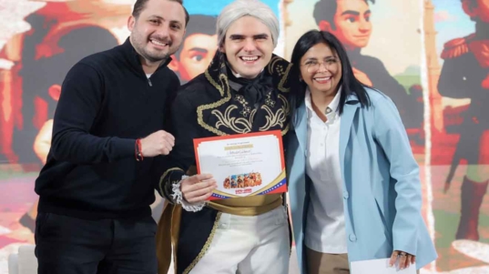 Delcy-Expo Simón «De Niño a Libertador»