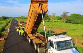 Gobernación de Falcón informó de la renovación de más de 40 km de vialidad en carretera Falcón – Zulia
