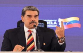 Maduro se compromete a rescatar a niños venezolanos en EE. UU.