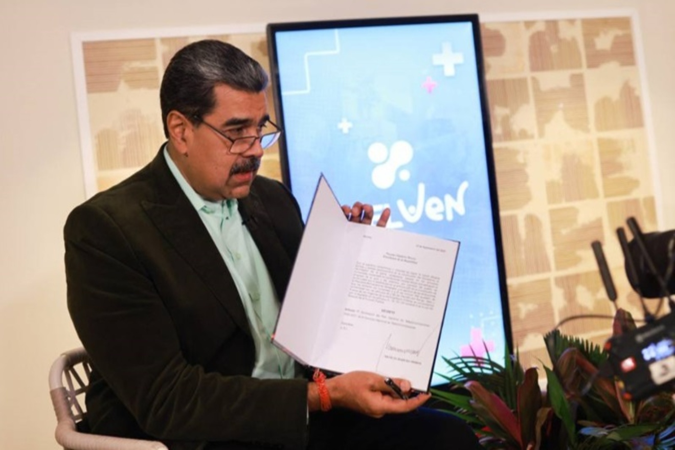 Maduro telecomunicaciones