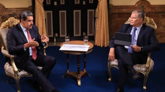 Maduro. entrevista CON cORREA