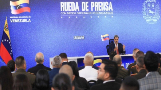 Presidnete Nicolàs M 2