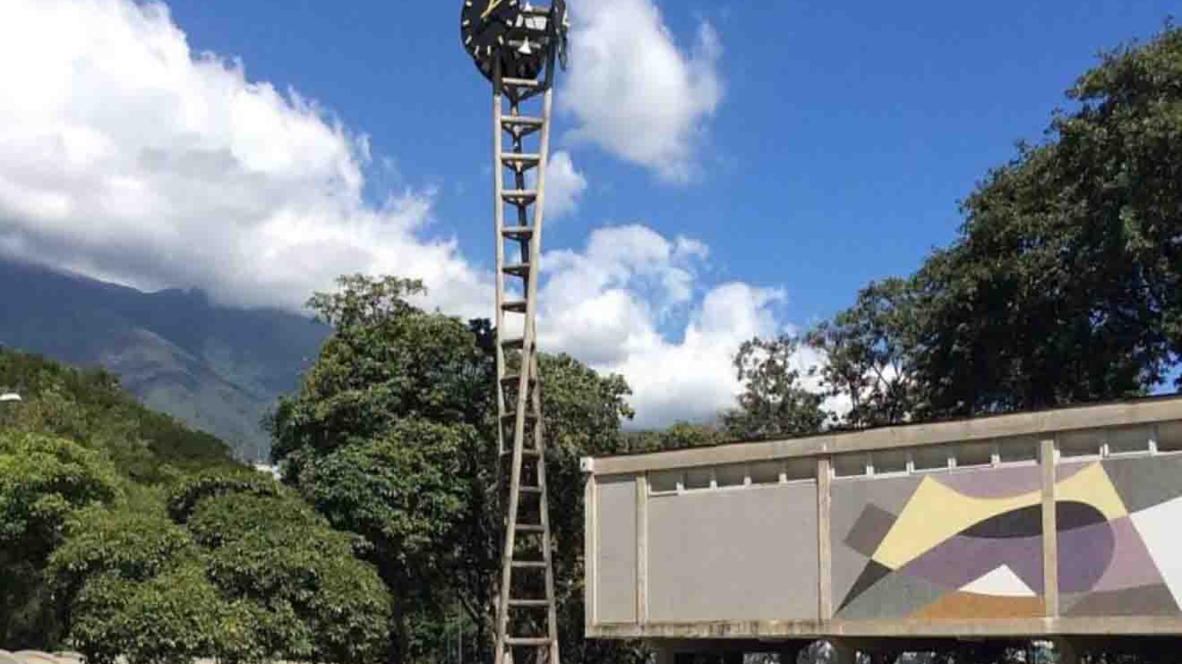 UCV