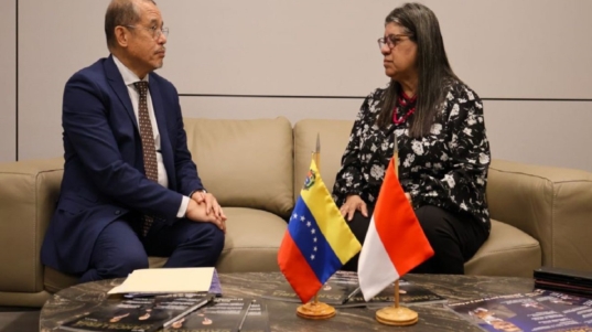 Venezuela e Indonesia