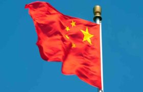 China advierte que defenderá sus intereses frente a presiones sobre el petróleo ruso