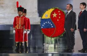 Gobierno venezolano rinde tributo a China en sus 80 años de victoria global sobre el fascismo