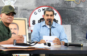 Maduro inaugura Sala de Autogobierno en la Comuna Las 8 Raíces de Mecedores