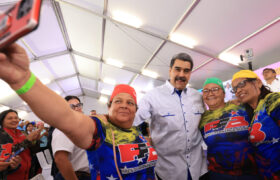 Presidente Maduro encabeza cierre del Congreso Nacional de Cocineras y Cocineros de la Patria