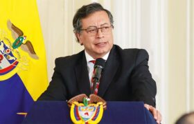 Presidente Petro denuncia impunidad tras absolución penal a Álvaro Uribe