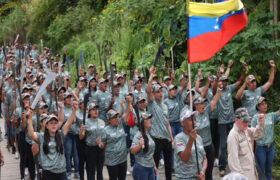 Cabello: “Quien ose poner un pie en esta tierra sagrada se encontrará con un pueblo dispuesto a defender la Patria”