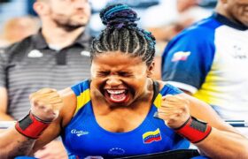 Clara Fuentes se coronó en Mundial de Parapotencia en Egipto