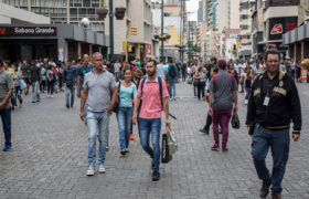 94% de los venezolanos respalda el diálogo y rechaza una intervención militar, según Dataviva