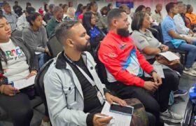 Emprendedores turísticos de Caracas recibieron formación financiera
