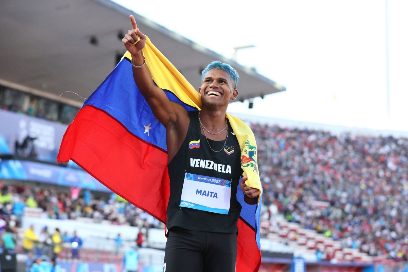 SANTIAGO, CHILE - NOVEMBER 04: Jose Antonio Maita of Team Venezuela wins Men's 800m Final at Estadio Nacional de Chile on Day 15 of Santiago 2023 Pan Am Games on November 04, 2023 in Santiago, Chile. (Photo by Andy Lyons/Getty Images