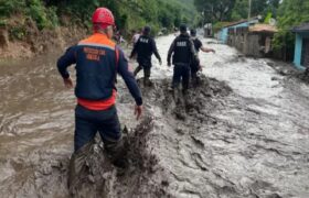 Estado venezolano realiza despliegue para atender daños por lluvias en Oriente