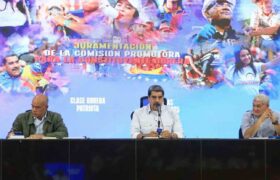 Maduro juramenta Comisión Promotora para la Constituyente Obrera y llama a refundar el movimiento de los trabajadores