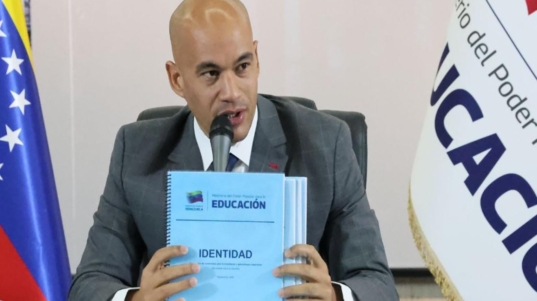Ministerio de Educación inició debate sobre impacto de las tareas escolares
