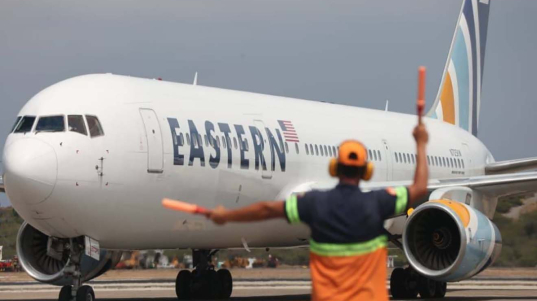 Nuevo vuelo de Vuelta a la Patria trae consigo 167 connacionales deportados de EEUU