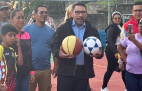 En Laguneta de La Montaña celebran rehabilitación de cancha y estrenan base de misiones