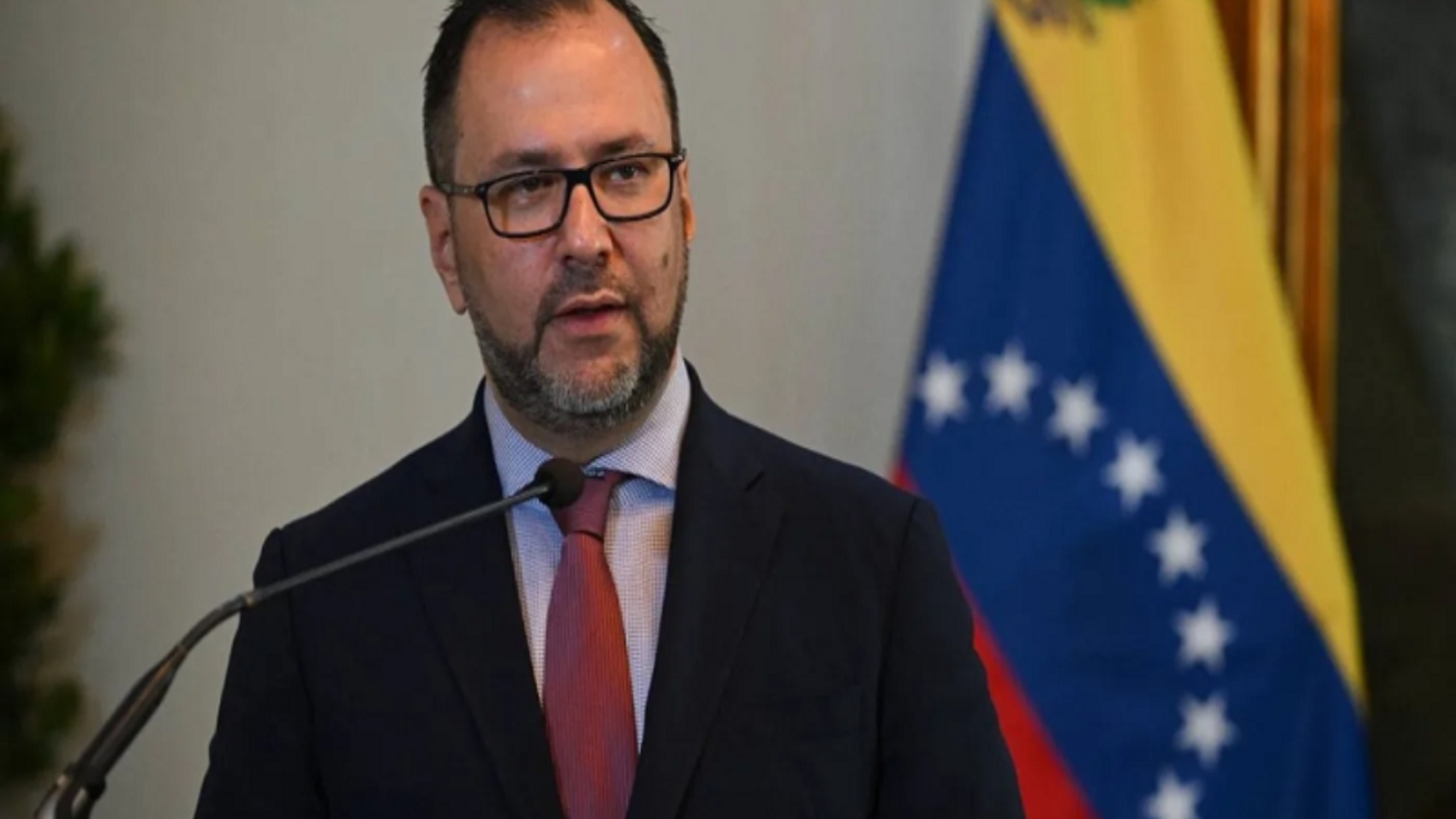 Yván Gil