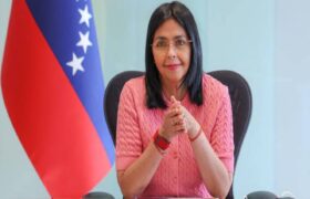 Presidenta (E) Delcy Rodríguez lideró encuentro en el Teatro de la Ópera de Maracay en Aragua