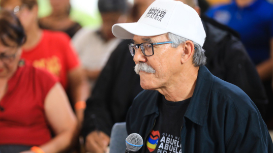 photo_5127781456817097535_y