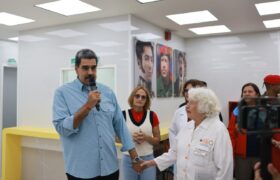 Gobierno Bolivariano entrega obras para la salud del pueblo venezolano