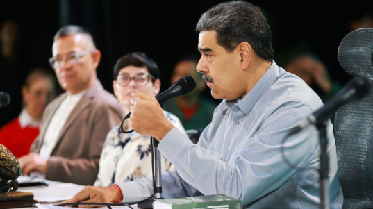 photo_5134106058153462682_y