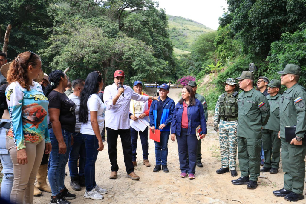 photo_5179575751634783064_y