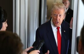 Trump dice que no está considerando ataques contra Venezuela