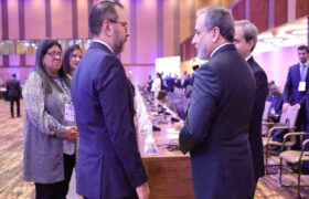 Venezuela fortalece alianzas estratégicas con Irán, Argelia y Cuba durante la Cumbre del MNOAL en Uganda