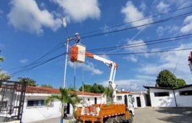 Inicia instalación de 2 mil luminarias en vías del estado Zulia
