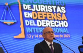 Plantean conformación de liga de juristas para la defensa del Derecho Internacional ante las amenazas de los EE.UU en el Caribe