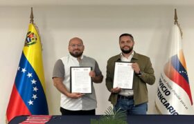 Librerías del Sur firma convenio para promover bibliotecas en centros penitenciarios