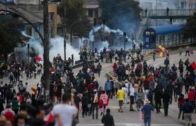 Paro nacional en Ecuador dejó al menos tres fallecidos y más de 470 heridos