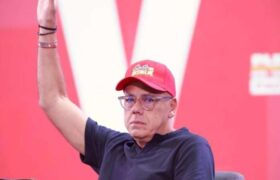 Psuv autoriza a Maduro para transformar estructuras del partido