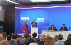 Jorge Rodríguez advierte sobre los riesgos de una confrontación militar en el Caribe