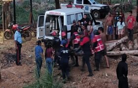 Funcionarios atienden colapso de mina en El Callao que deja un fallecido y dos heridos